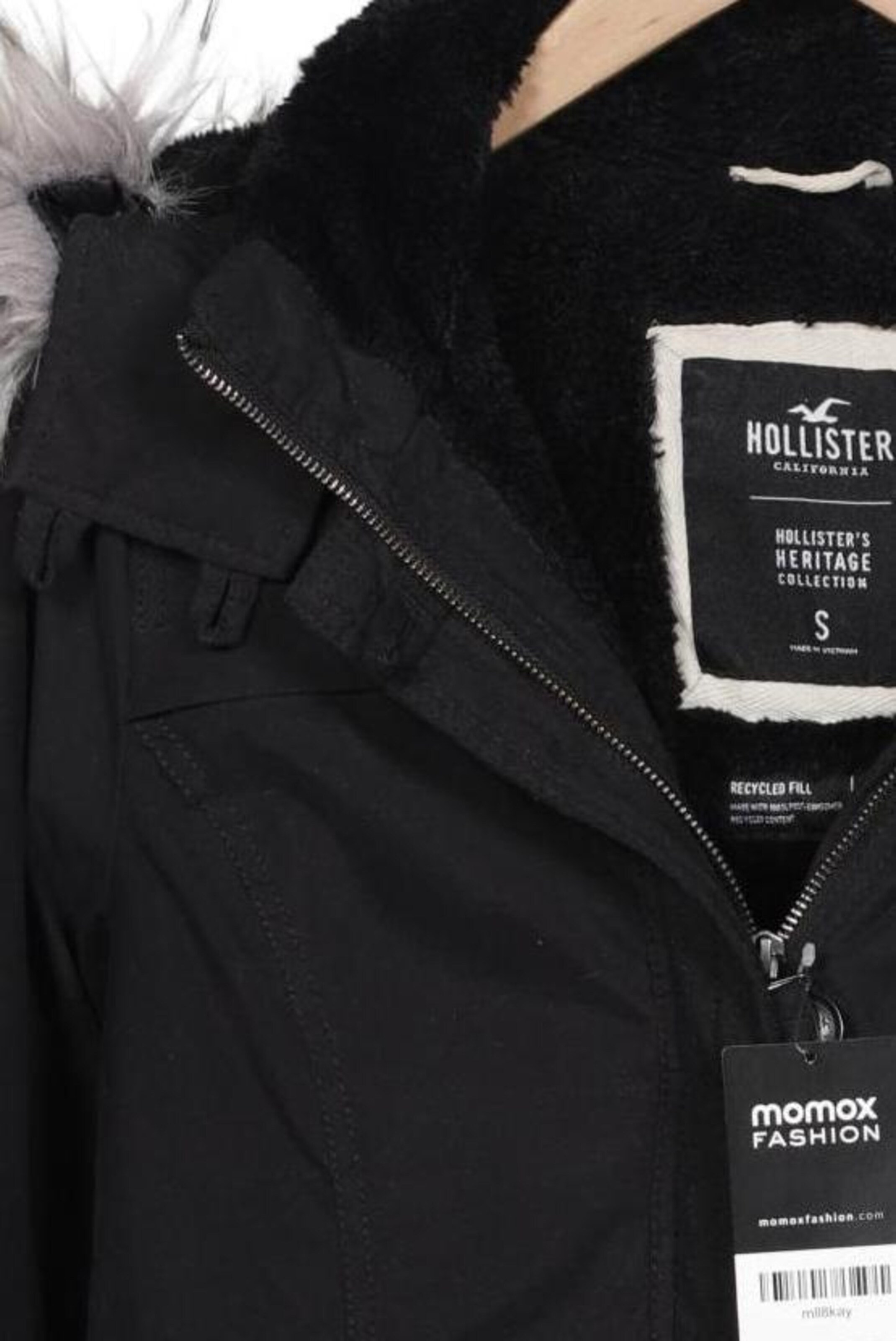 HOLLISTER Jacket & Coat in S in Black