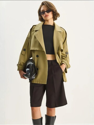 Bianco Lucci Mantel in Grün