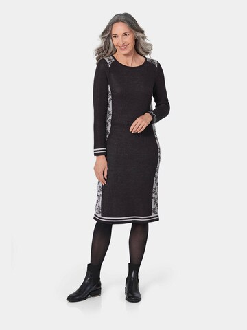 Robe Goldner en noir