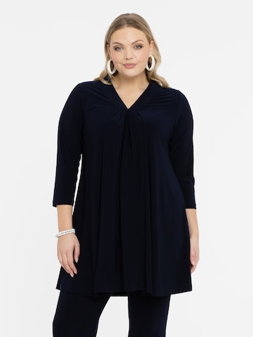 Yoek Tunic in Blue: front