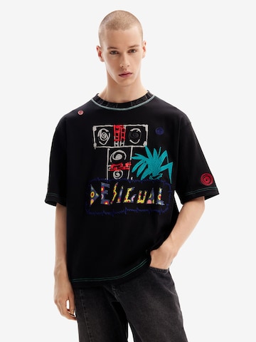 T-Shirt Desigual en noir : devant