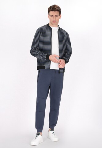 Mo ATHLSR Tussenjas in Blauw