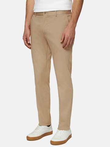 Coupe slim Pantalon chino Boggi Milano en beige : devant