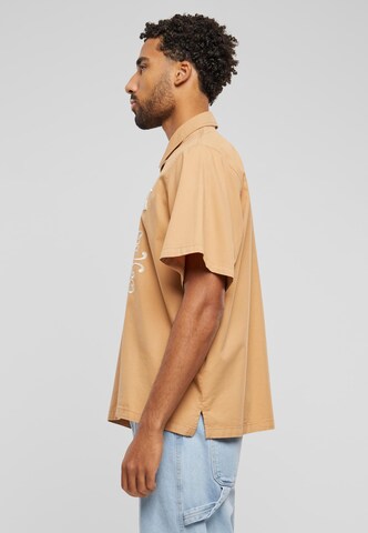 Comfort fit Camicia di Karl Kani in beige