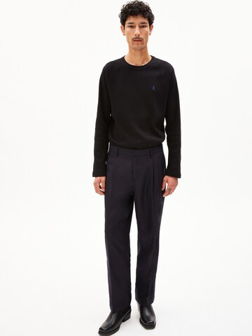 ARMEDANGELS Loose fit Trousers 'CESAAROS' in Blue
