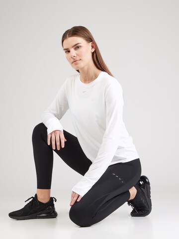 NIKE Funktionstopp 'ONE CLASSIC' i vit