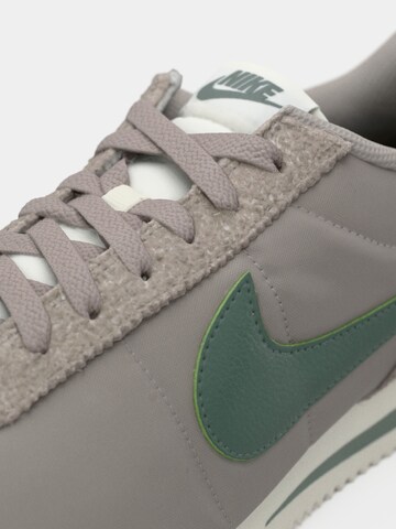 Nike Sportswear Низкие кроссовки 'Cortez' в Серый