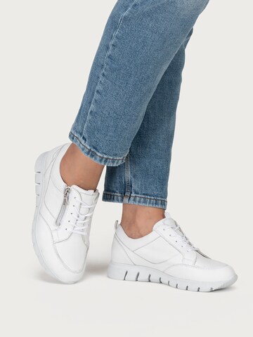 VITAFORM Sneaker in Weiß