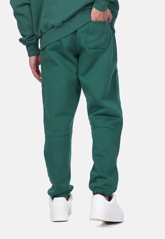 Tapered Pantaloni 'Embo V3' di Dropsize in verde