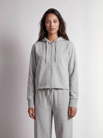 Levete Room Pullover ' LR-NUKA ' i grå: forside