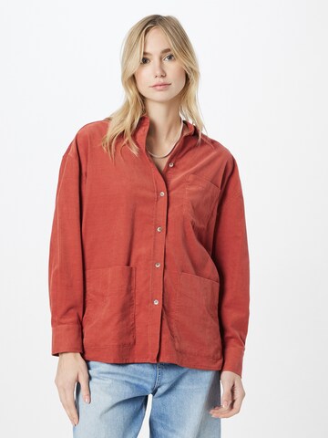 Lovechild 1979 Between-Season Jacket 'Barlie' in Red: front