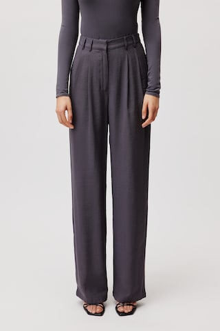 Regular Pantalon à pince 'Draco' LeGer by Lena Gercke en gris : devant