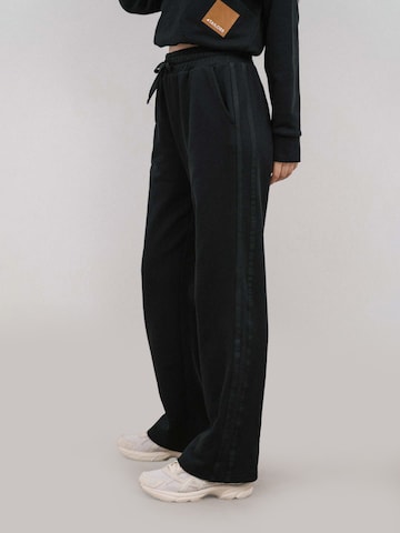 4TAILORS Regular Broek in Zwart