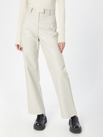 Cotton On tavaline Püksid 'ARLOW', värv hall: eest vaates