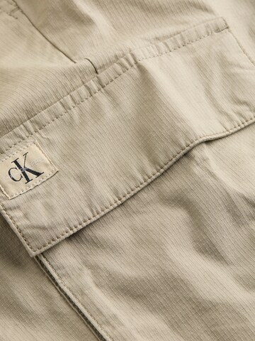 Calvin Klein Jeans Tapered Cargobroek in Grijs