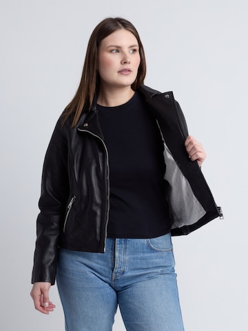 Maze Jacke in Schwarz