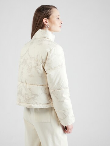 Pegador Between-Season Jacket in White