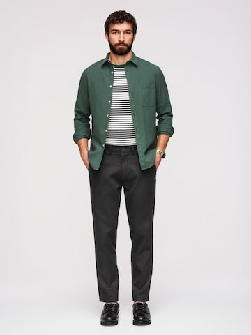 Ombre Regular Chino trousers in Black