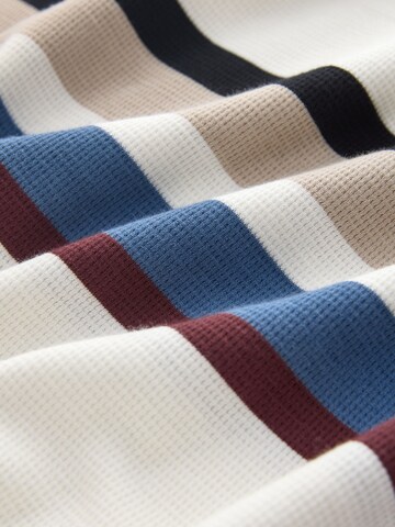 T-Shirt Next en mélange de couleurs