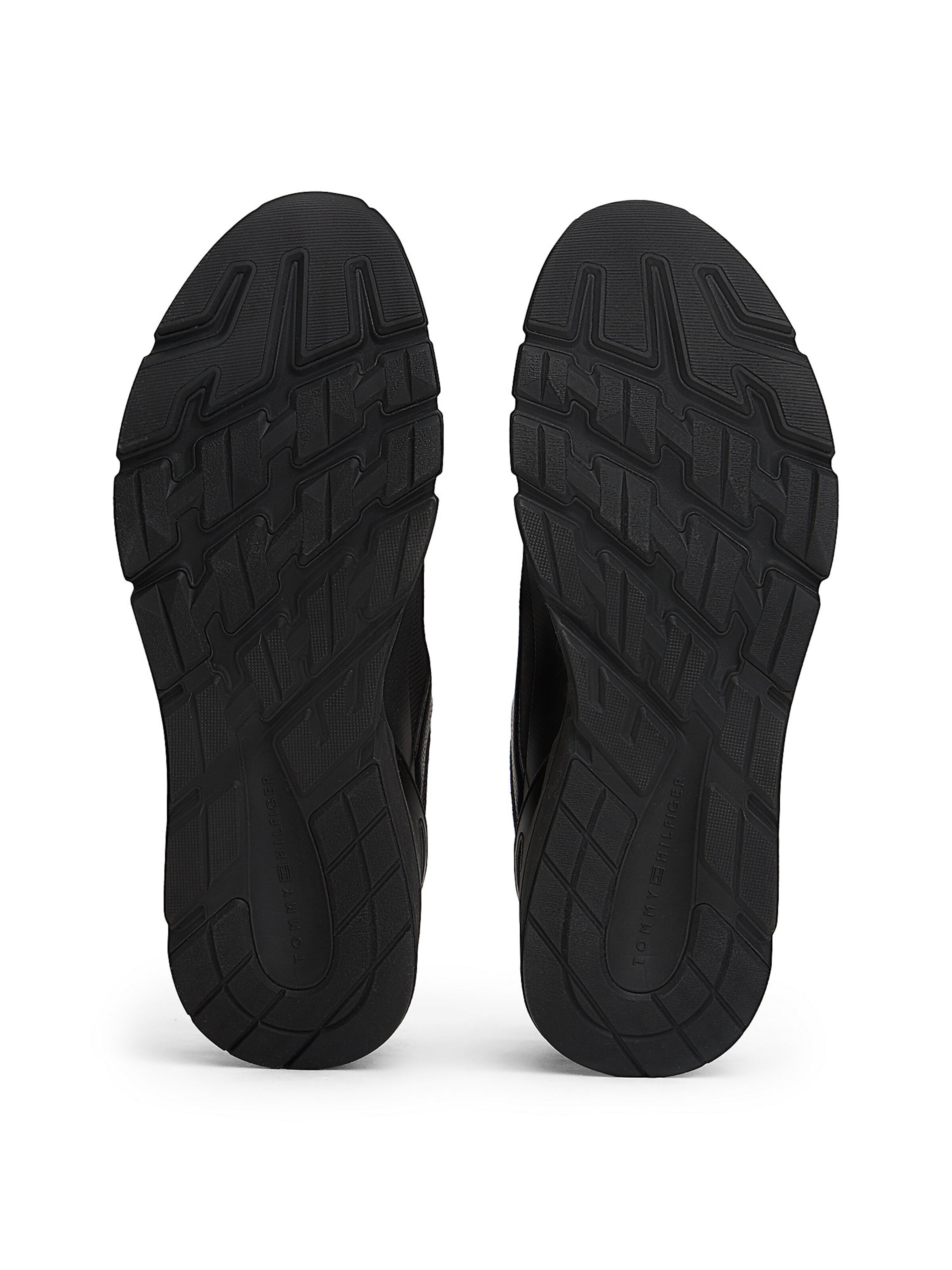 Baskets basses TOMMY HILFIGER en noir