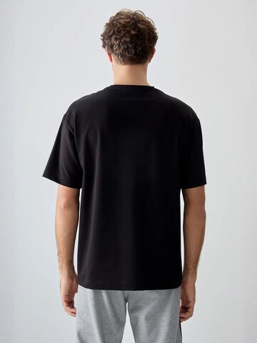 Tommy Life Shirt in Black