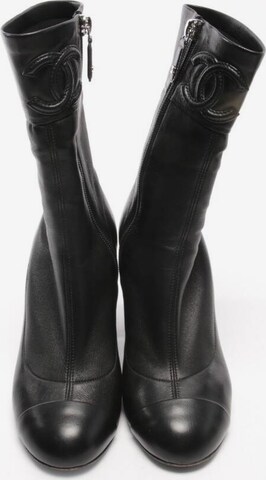 CHANEL Dress Boots in 37 in Black