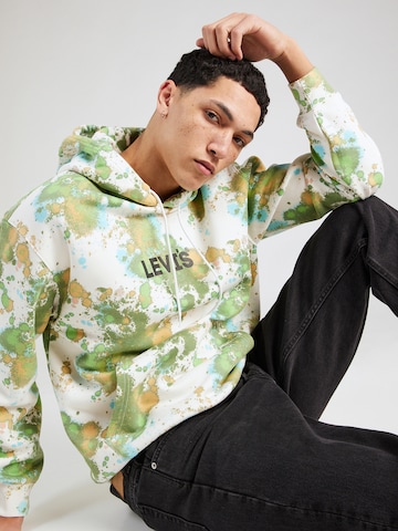 LEVI'S ® Regular Fit Collegepaita 'Relaxed Graphic Hoodie' värissä valkoinen