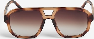 Lunettes de soleil 'PCKarla' PIECES en orange : devant