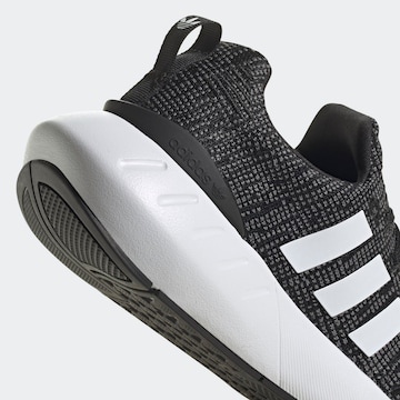 ADIDAS SPORTSWEAR Sportssko 'Swift Run 22' i svart