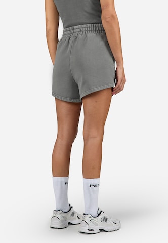 Pegador Loosefit Shorts 'Wiluna' in Grau