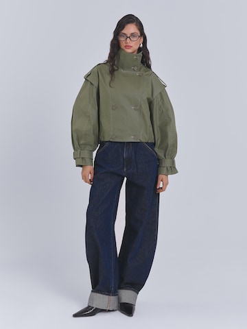 AEMMI Between-season jacket 'WAXED' in Green