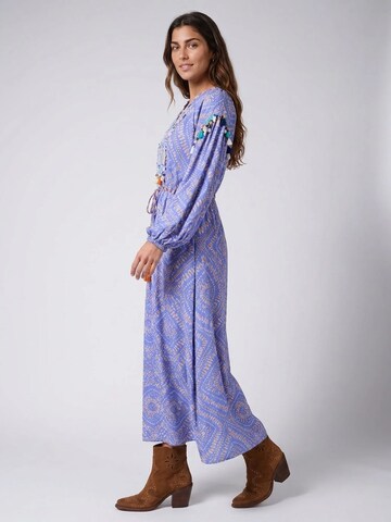 Miss June Kleid 'Robe Longue Alina'‌‌‌‌ in Lila