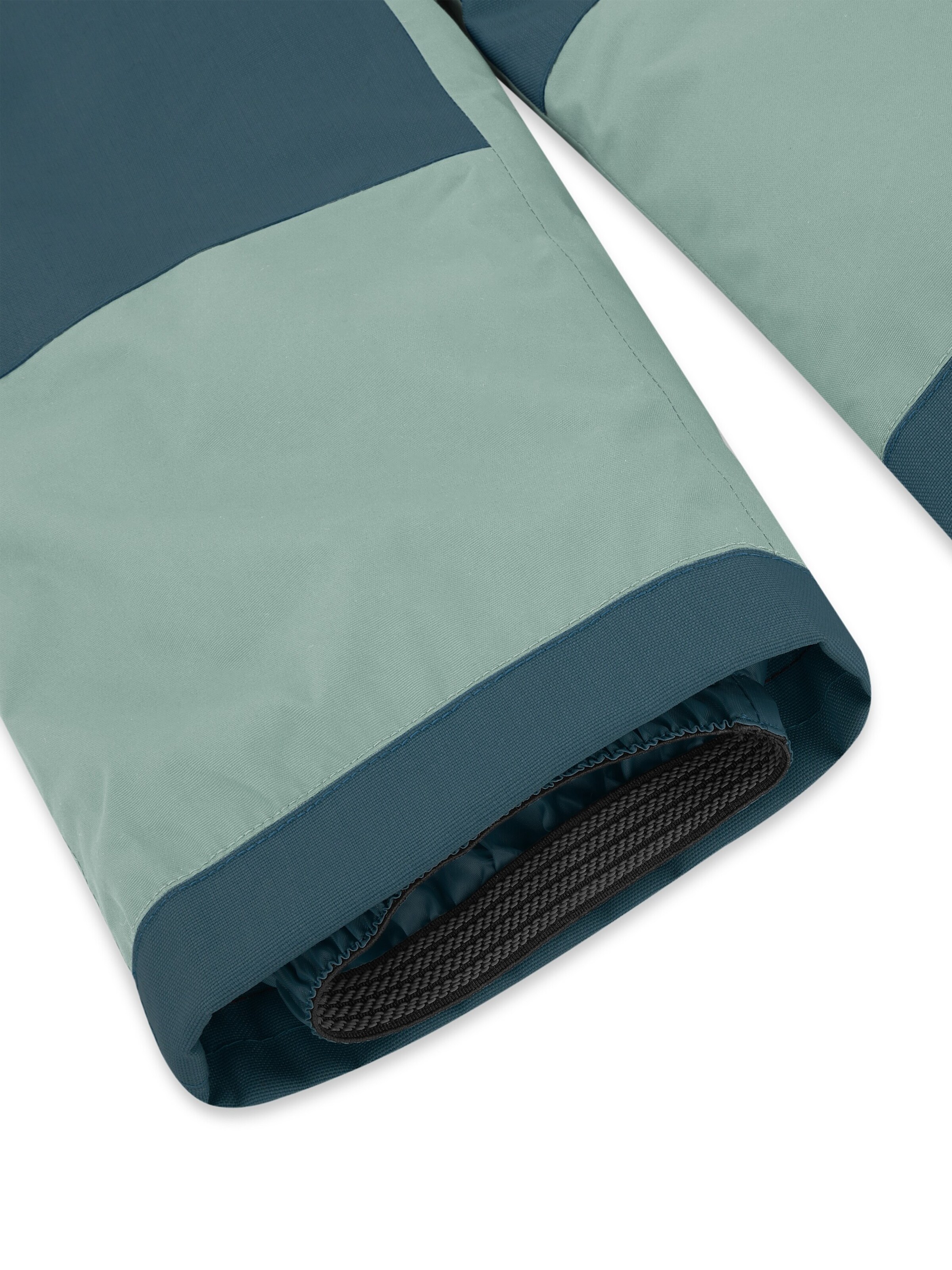 normani Regular Outdoor Pants 'Salcha' in Green