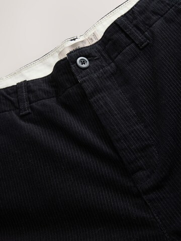 Next Tapered Hose in Schwarz