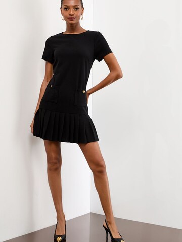 Abito di Lipsy in nero