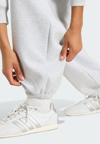 ADIDAS SPORTSWEAR - Loosefit Pantalón deportivo 'All Szn' en gris
