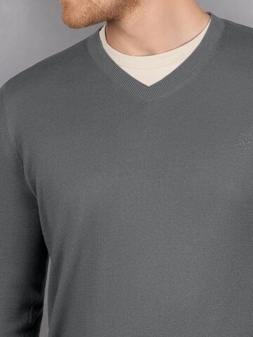 Pull-over GIESSWEIN en gris