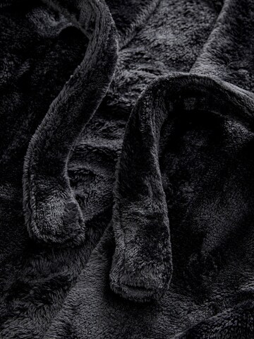 Next - Albornoz en negro