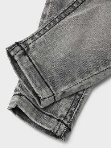 Regular Jean NAME IT en gris