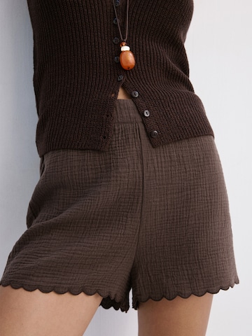 MANGO Regular Shorts 'CORFU' in Braun