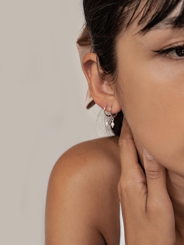 Orecchini 'Classic Pearl' di Hey Happiness in argento