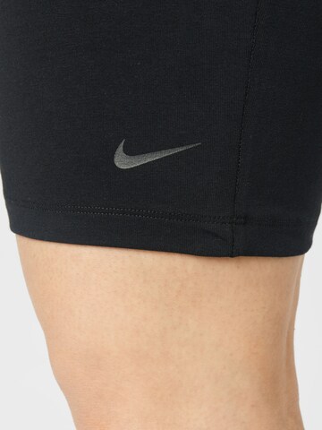 Nike Sportswear Jumpsuit in Schwarz