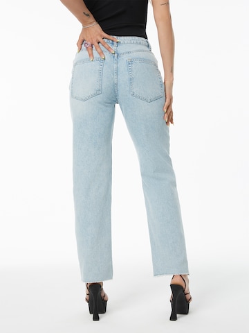 ABOUT YOU x Alina Eremia Regular Jeans 'Leona' in Blue