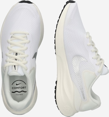 Chaussure de course 'Revolution 7' NIKE en blanc