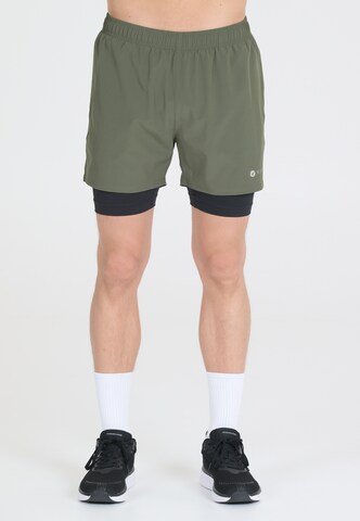 Virtus Regular Sportbroek 'Zayne' in Groen: voorkant