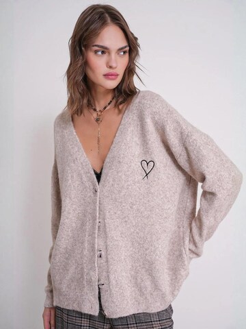 MixRay Knit Cardigan in Beige: front