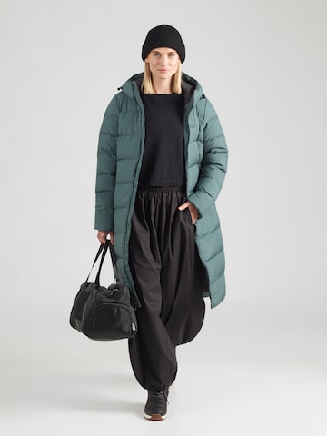 JACK WOLFSKIN - Sobretudo outdoor 'FROZEN PALACE' em verde