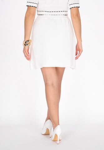 faina - Falda 'Fashion Look' en blanco