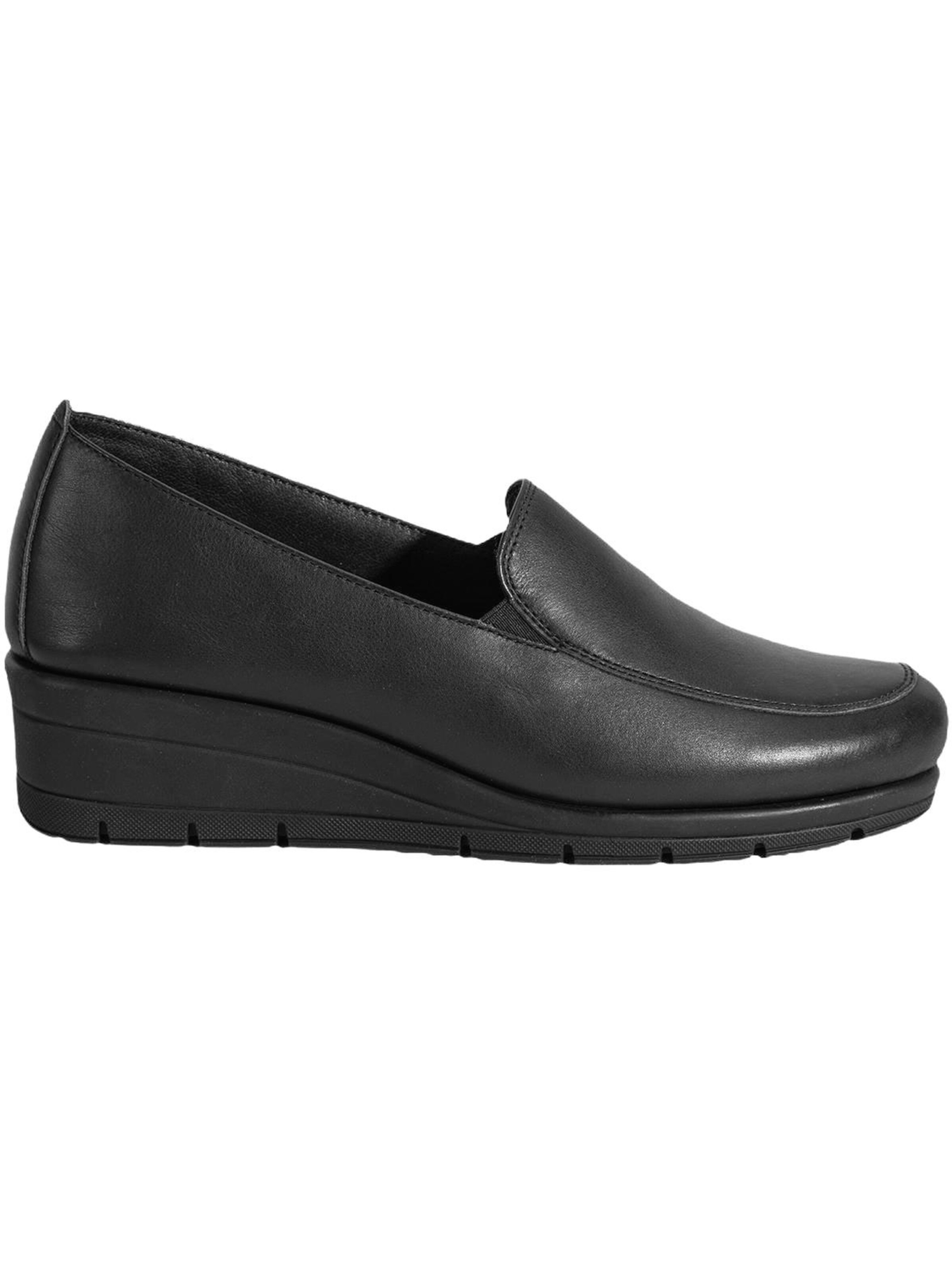 Chaussure basse 'Slip-Ons' Desa en noir : devant