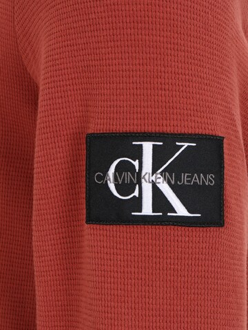 Calvin Klein Jeans Plus Shirt in Red